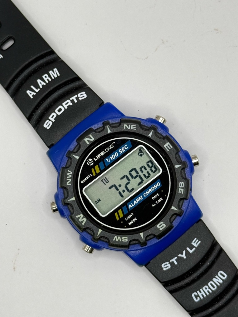 Lifelong Sports Style Digital Watch Alarm Chrono 1/100 Sec. Blue & Black - Picture 3 of 9